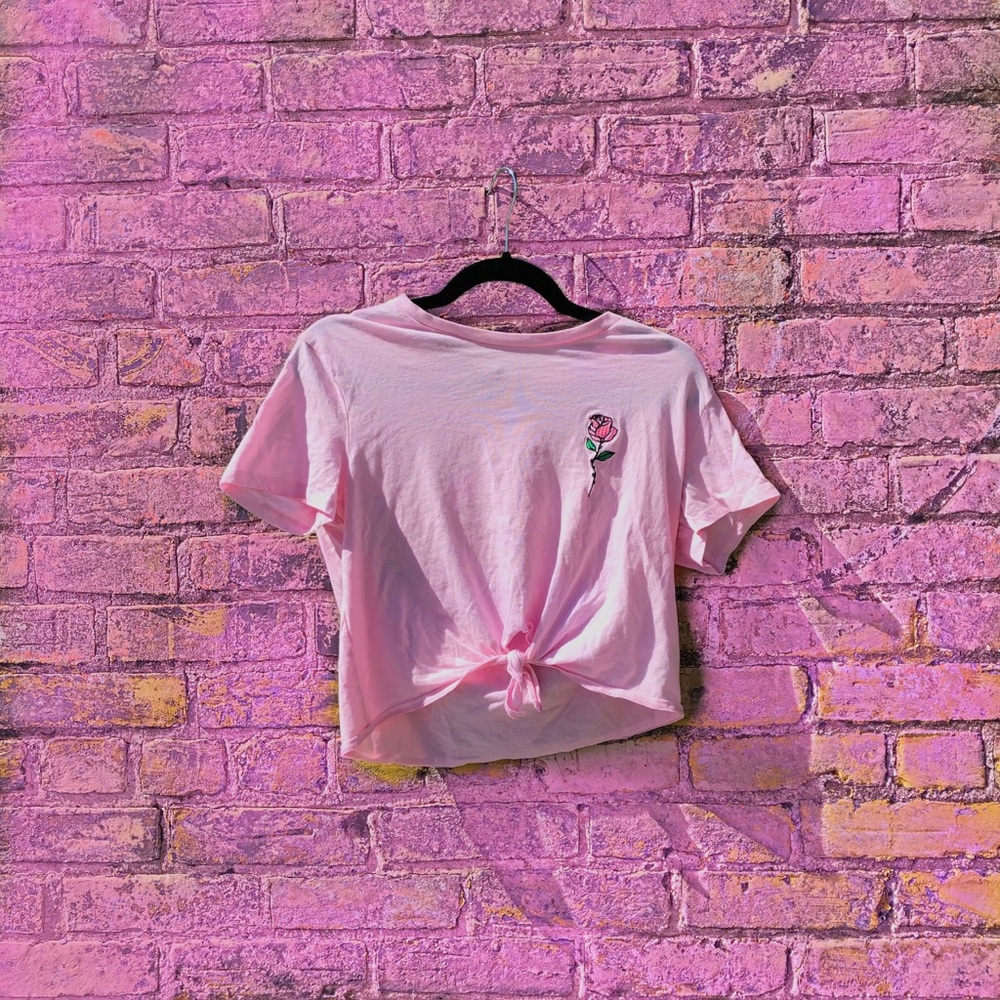 HM X Divided Pink Rose Tie Tee